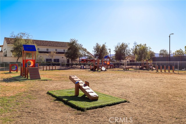Detail Gallery Image 32 of 36 For 53085 Memorial St, Lake Elsinore,  CA 92532 - 5 Beds | 3 Baths