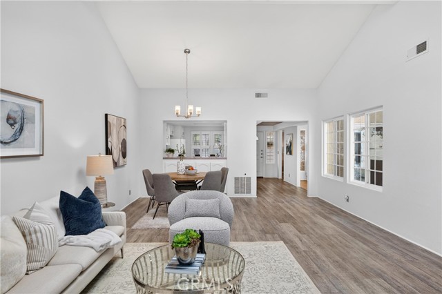 Detail Gallery Image 10 of 56 For 11 Park Vista, Irvine,  CA 92604 - 3 Beds | 2 Baths