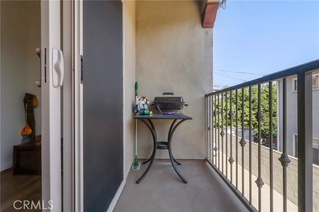 Detail Gallery Image 10 of 25 For 1611 W 208th #3,  Torrance,  CA 90501 - 3 Beds | 3 Baths