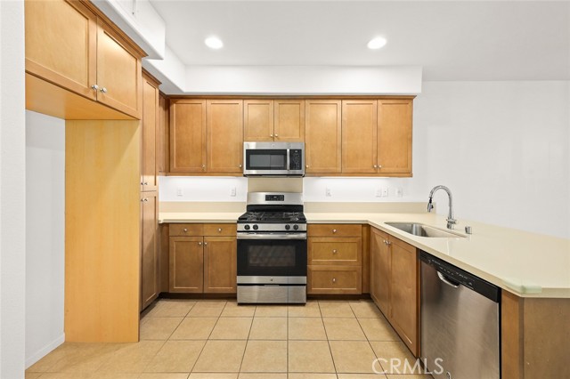 Detail Gallery Image 8 of 42 For 317 N Fenimore Ave, Azusa,  CA 91702 - 3 Beds | 2/1 Baths
