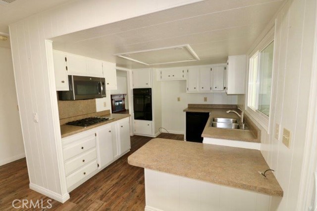 Detail Gallery Image 18 of 41 For 3744 Lake Grove Dr #21,  Yorba Linda,  CA 92886 - 2 Beds | 2 Baths