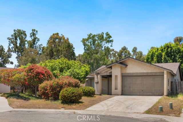 Detail Gallery Image 1 of 26 For 2740 Whitney St, San Diego,  CA 92111 - 3 Beds | 2 Baths