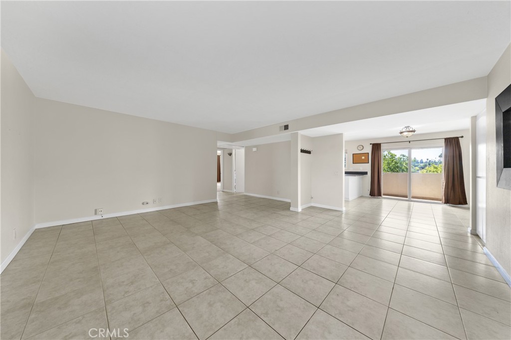 806 4th - photo 5