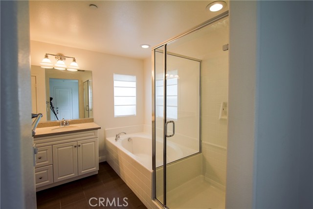 Detail Gallery Image 14 of 32 For 3981 E Heritage Ln, Ontario,  CA 91761 - 3 Beds | 2/1 Baths