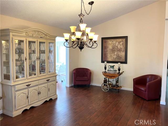 Detail Gallery Image 3 of 17 For 1250 N Kirby St #77,  Hemet,  CA 92545 - 2 Beds | 2 Baths
