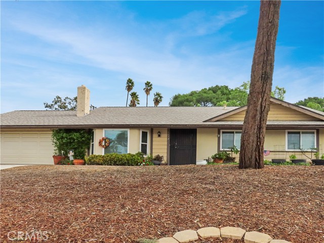 Detail Gallery Image 3 of 41 For 5670 Camino Real, Jurupa Valley,  CA 92509 - 3 Beds | 2 Baths