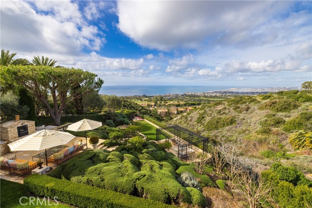 5 Pelican Vista Drive, Newport Coast CA: https://media.crmls.org/medias/35796fca-bff0-4e13-931a-0816e5ac7120.jpg