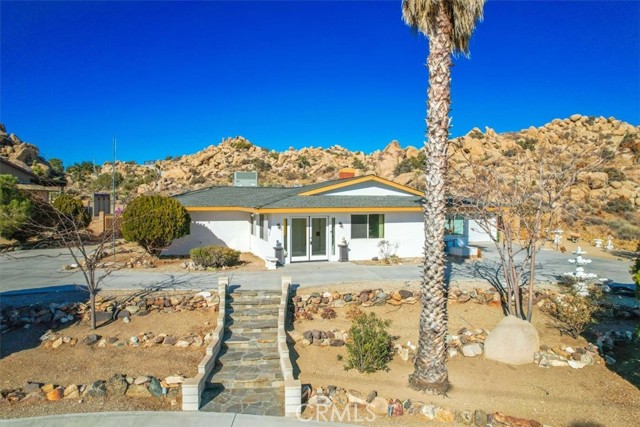 Detail Gallery Image 3 of 75 For 57100 Monticello Rd, Yucca Valley,  CA 92284 - 2 Beds | 1/1 Baths