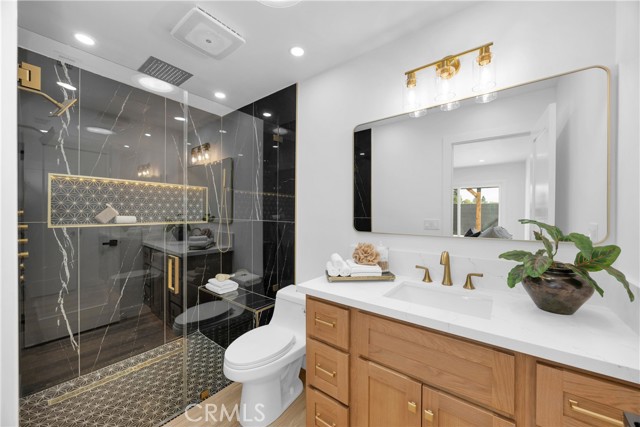 Detail Gallery Image 13 of 25 For 338 S James St, Orange,  CA 92869 - 3 Beds | 2 Baths