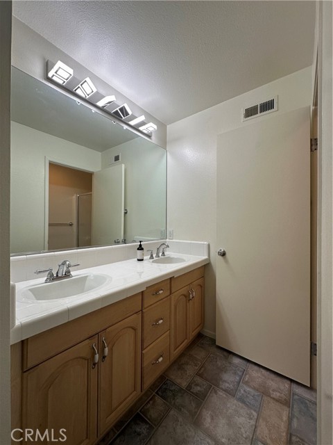 Detail Gallery Image 11 of 12 For 119 Rockwood #56,  Irvine,  CA 92614 - 2 Beds | 2 Baths