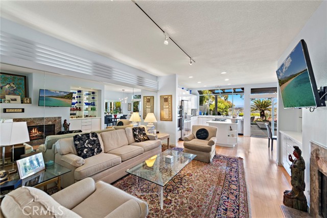 30252 Sonrisa Lane, Laguna Niguel CA: https://media.crmls.org/medias/357b7ff2-76ed-4c8c-a051-0d1f5628cd85.jpg