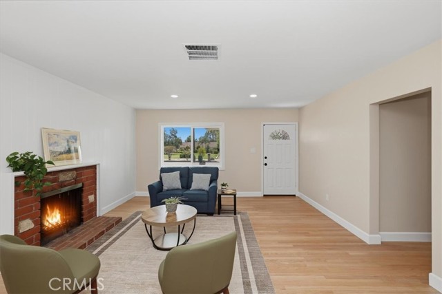 Detail Gallery Image 11 of 44 For 822 W 5th St, Ontario,  CA 91762 - 3 Beds | 2 Baths