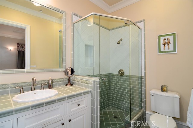 Detail Gallery Image 30 of 73 For 18933 La Montana Pl, Tarzana,  CA 91356 - 7 Beds | 6/1 Baths