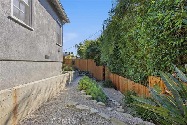 Detail Gallery Image 30 of 34 For 3513 May St, Los Angeles,  CA 90066 - 3 Beds | 2 Baths