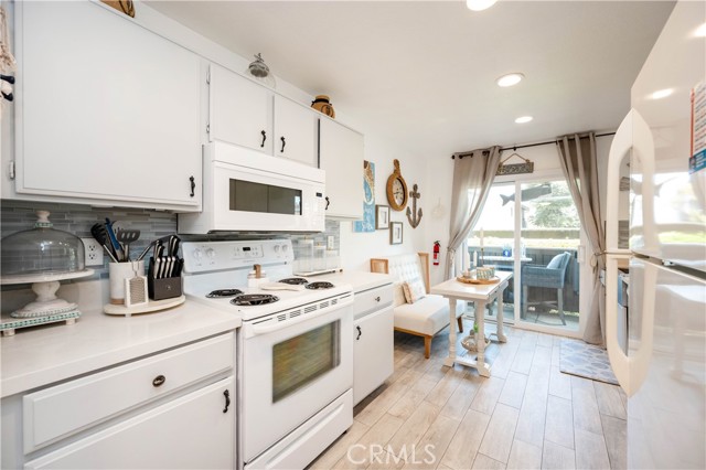 Detail Gallery Image 12 of 35 For 68 Corniche Dr #B,  Dana Point,  CA 92629 - 2 Beds | 2 Baths