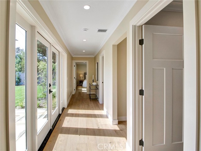 Detail Gallery Image 21 of 43 For 2171 Stearnlee, Long Beach,  CA 90815 - 4 Beds | 3 Baths