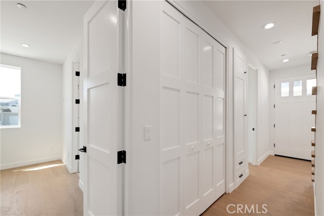 2100 Carnegie Lane, Redondo Beach CA: https://media.crmls.org/medias/357e5daf-d7eb-42c0-91fe-76d4913be8d9.jpg