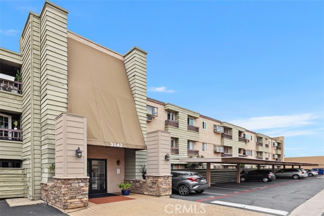 3142 Midway Drive, San Diego CA: https://media.crmls.org/medias/357e6308-8c4e-4f05-be21-00fd01e80050.jpg