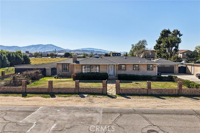 Detail Gallery Image 2 of 26 For 38465 12th St, Palmdale,  CA 93550 - 5 Beds | 4 Baths