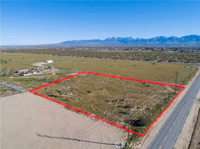 Detail Gallery Image 2 of 11 For 0 6, Sun Village,  CA 93543 - – Beds | – Baths