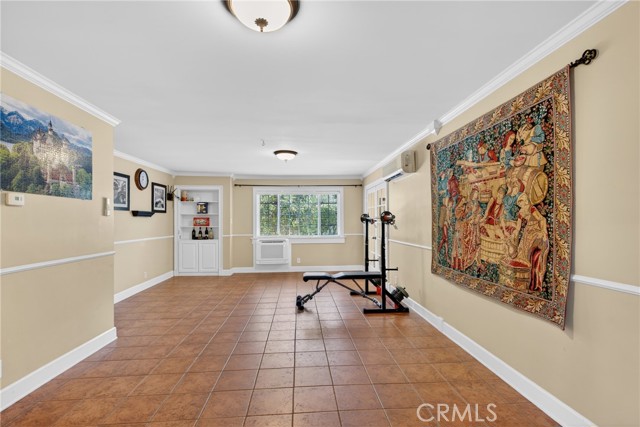 Detail Gallery Image 16 of 31 For 10353 Oro Vista, Sunland,  CA 91040 - 2 Beds | 2 Baths