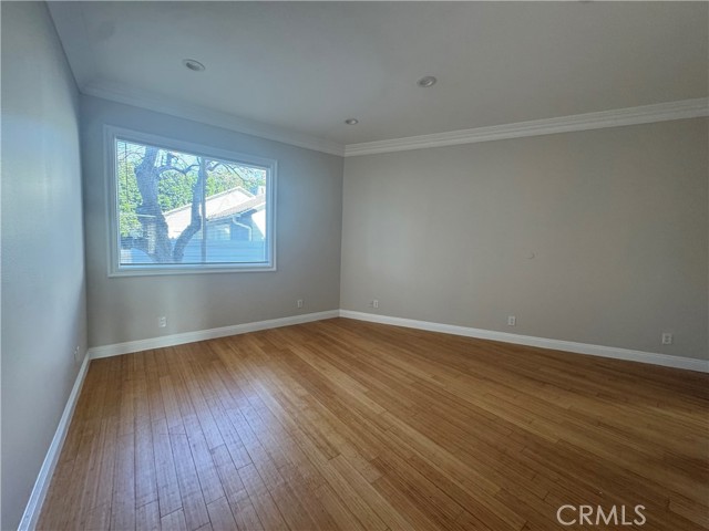 Detail Gallery Image 21 of 28 For 4912 Hesperia, Encino,  CA 91316 - 3 Beds | 2/1 Baths