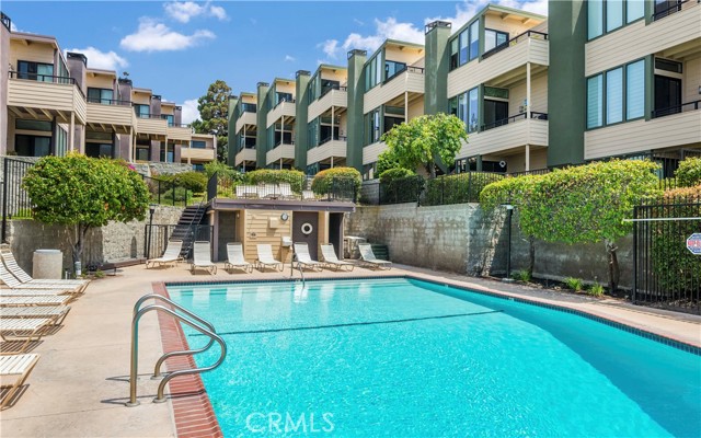 Detail Gallery Image 19 of 20 For 191 Calle Mayor, Redondo Beach,  CA 90277 - 3 Beds | 3 Baths