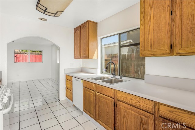 Detail Gallery Image 14 of 33 For 25784 Basil Ct, Moreno Valley,  CA 92553 - 4 Beds | 2/1 Baths