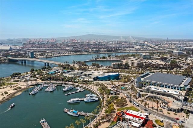 400 W Ocean Boulevard, Long Beach CA: https://media.crmls.org/medias/3583ba01-222e-4fb3-82fe-e04b2d3e68d8.jpg