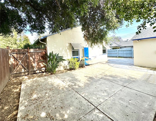 823 N Santa Anita N Avenue, Arcadia CA: https://media.crmls.org/medias/35842556-a2c1-41b9-8394-435e970f6572.jpg