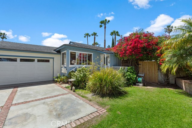 527 Blossom Lane, Redondo Beach, California 90278, 3 Bedrooms Bedrooms, ,1 BathroomBathrooms,Residential,Sold,Blossom Lane,OC22082269