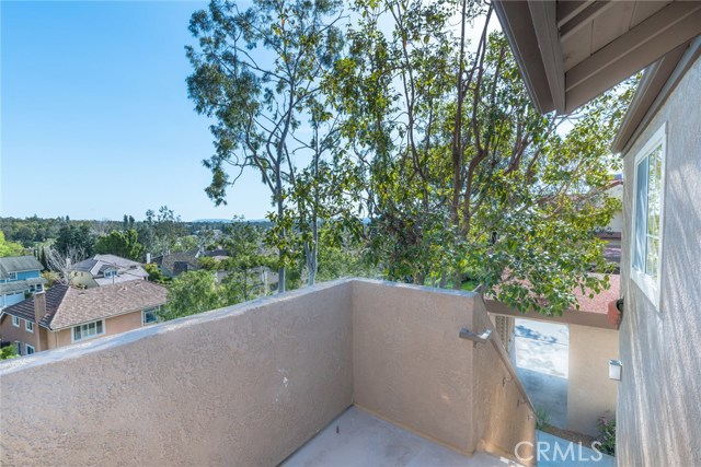 Detail Gallery Image 4 of 29 For 21236 Camelia #14,  Lake Forest,  CA 92630 - 2 Beds | 2 Baths