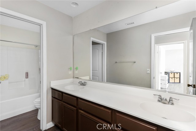 Detail Gallery Image 12 of 23 For 2618 W via San Carlos, San Bernardino,  CA 92410 - 4 Beds | 2/1 Baths