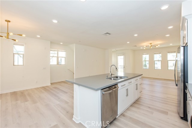 Detail Gallery Image 9 of 32 For 150 Fixie, Irvine,  CA 92618 - 3 Beds | 3/1 Baths