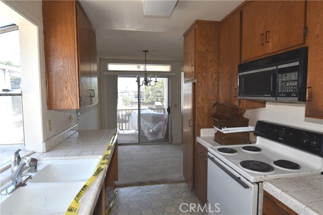 Detail Gallery Image 6 of 20 For 3845 Groton St #4,  San Diego,  CA 92110 - 2 Beds | 2 Baths