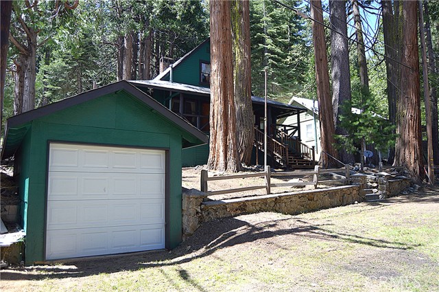 Detail Gallery Image 32 of 33 For 26156 Long Barn Rd, Long Barn,  CA 95335 - 5 Beds | 1/1 Baths