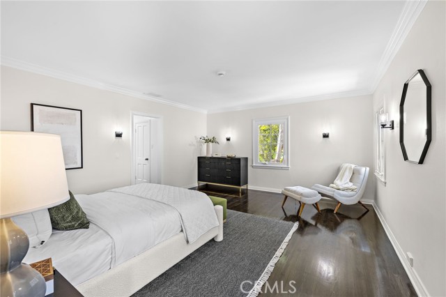 609 N Oakhurst Drive, Beverly Hills CA: https://media.crmls.org/medias/358888ed-c314-45a7-8833-6d317fbf8f18.jpg
