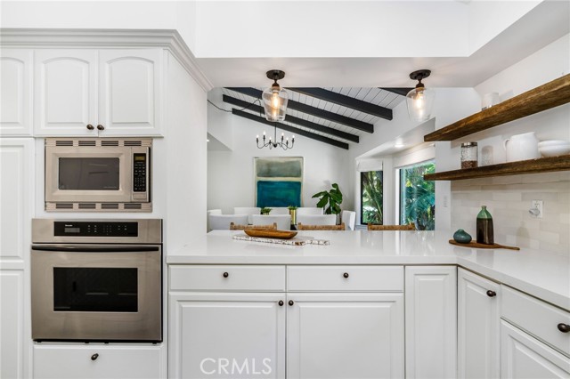 24743 Vantage Point Terrace, Malibu CA: https://media.crmls.org/medias/35892f2c-6655-4c2c-9e02-6c1211d20836.jpg