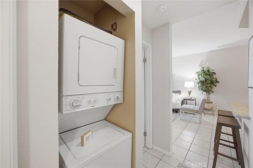 MLS #OC25256056 image #15