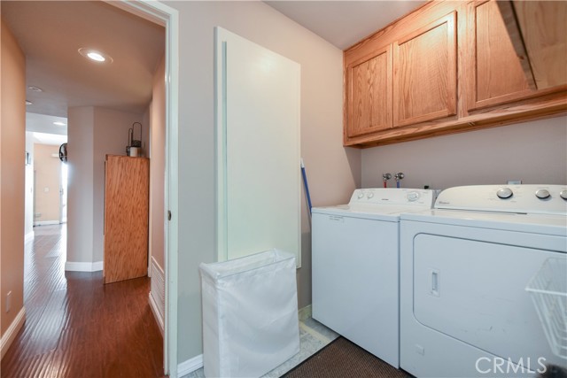 145 Stanford Court, Irvine CA: https://media.crmls.org/medias/358b2947-e5a6-4aeb-88a6-3f46dd1d87c7.jpg