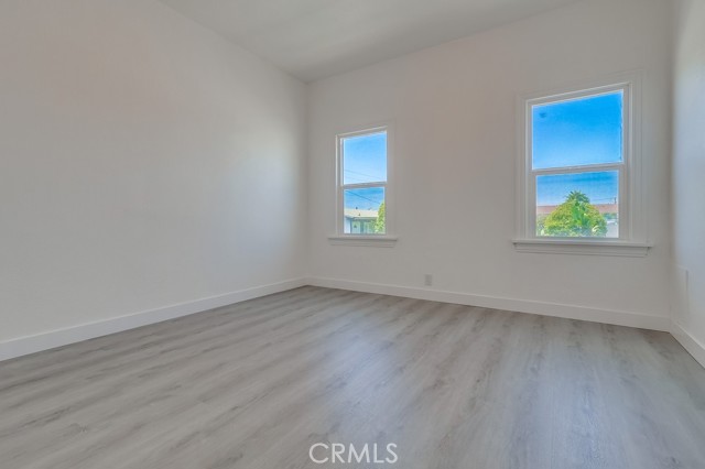 1009 Coronado Avenue, Long Beach CA: https://media.crmls.org/medias/358b296c-8f60-4dd3-85e9-27ff18128f04.jpg