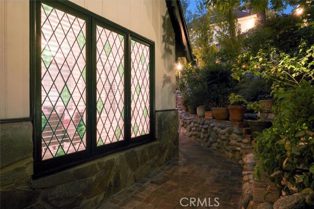 Detail Gallery Image 39 of 48 For 4040 Murietta Ave, Sherman Oaks,  CA 91423 - 3 Beds | 3 Baths
