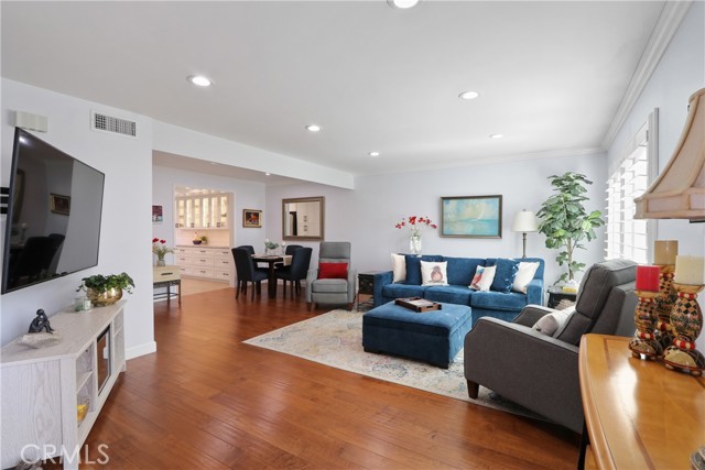 Detail Gallery Image 3 of 30 For 2104 Mount Shasta, San Pedro,  CA 90732 - 4 Beds | 3 Baths