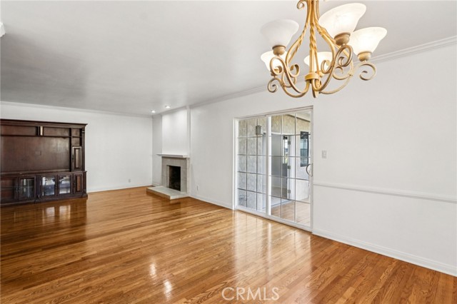 Detail Gallery Image 12 of 39 For 10509 Silverton, Tujunga,  CA 91042 - 4 Beds | 3 Baths