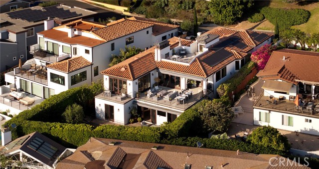 420 De Sola Terrace, Corona del Mar CA: https://media.crmls.org/medias/3590aa0c-97d6-40a4-a381-e5410128ab88.jpg