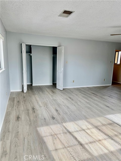 Detail Gallery Image 2 of 6 For 663 Eston Pl #B,  Lancaster,  CA 93535 - 1 Beds | 2 Baths