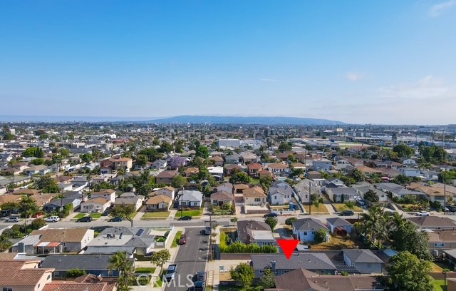 13917 Truro Avenue, Hawthorne CA: https://media.crmls.org/medias/359187ef-3eb7-48d6-8cfa-558ea9d1eb18.jpg