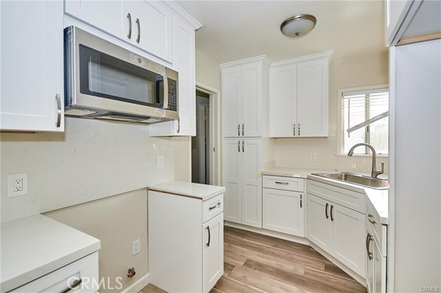 Detail Gallery Image 12 of 16 For 4747 Clark Ave, Long Beach,  CA 90808 - 1 Beds | 1 Baths