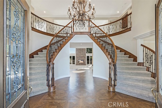 Detail Gallery Image 8 of 22 For 6863 Canyon Hill Dr, Riverside,  CA 92506 - 6 Beds | 6/1 Baths