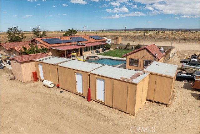 8212 E Avenue H, Lancaster CA: https://media.crmls.org/medias/3592700e-f521-426c-80b3-36efe2d19e88.jpg